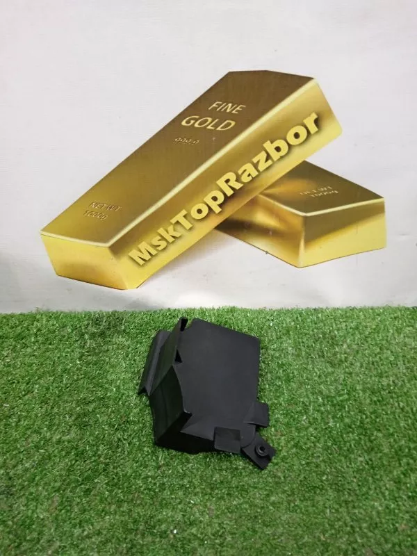 Накладка замка багажника