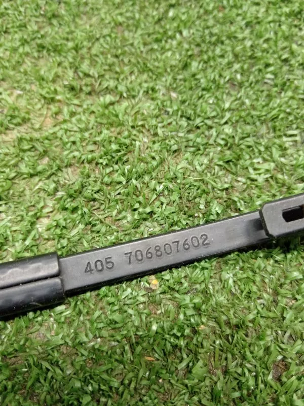 Дворник задний