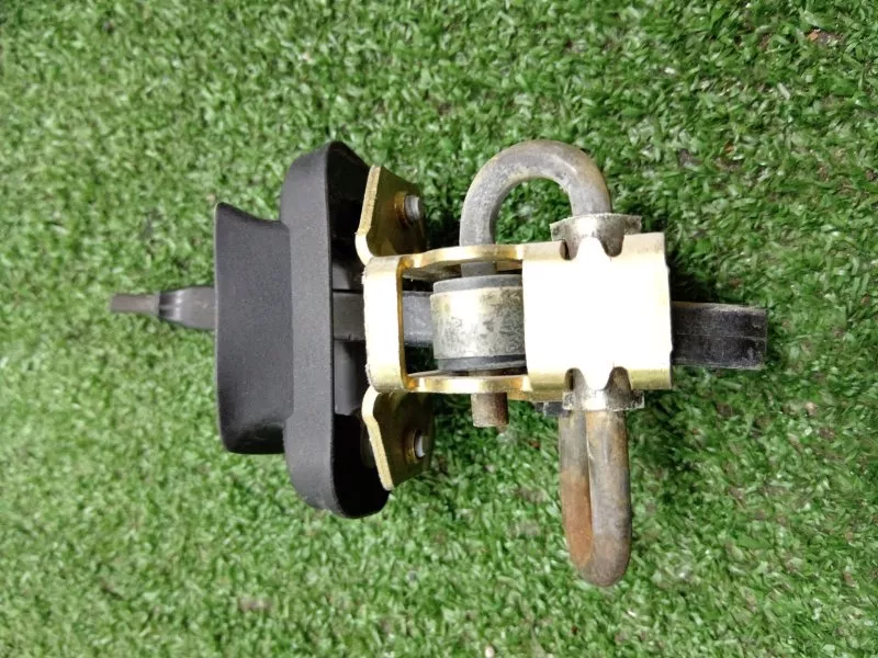 Ограничитель двери