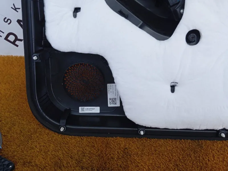 Обшивка двери