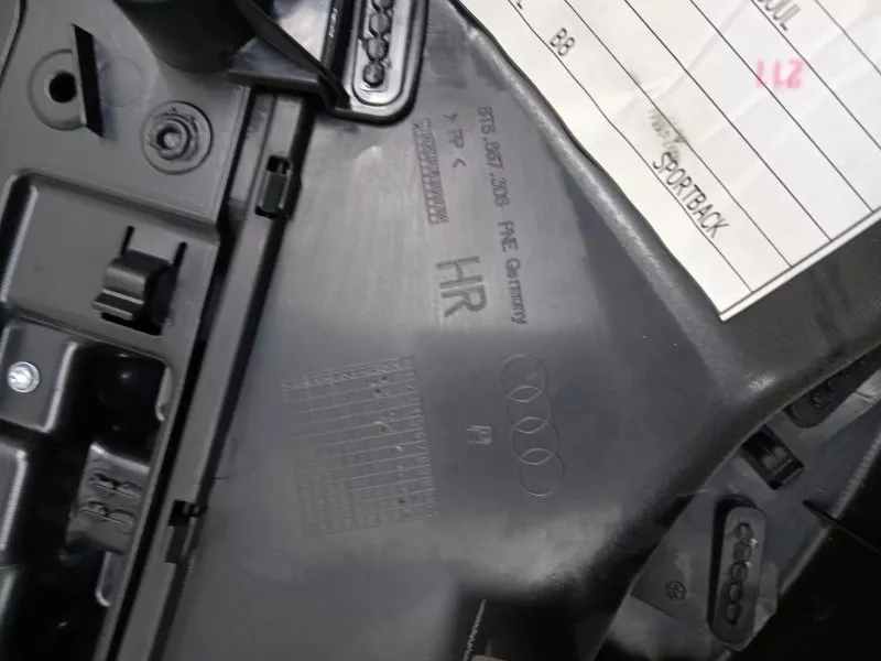 Обшивка двери Audi A4 2008 8K0867304G B8, задняя правая