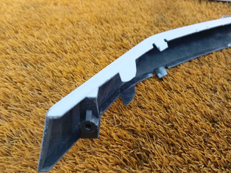 Молдинг бампера