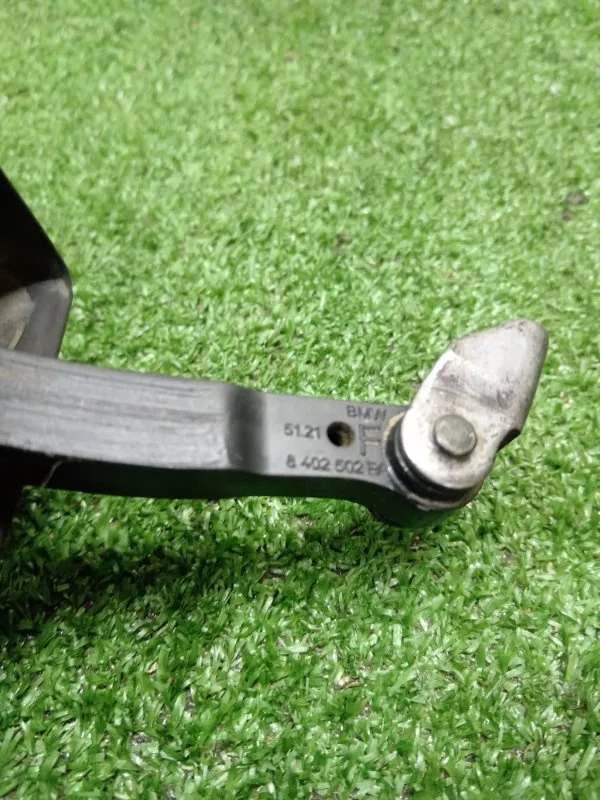 Ограничитель двери