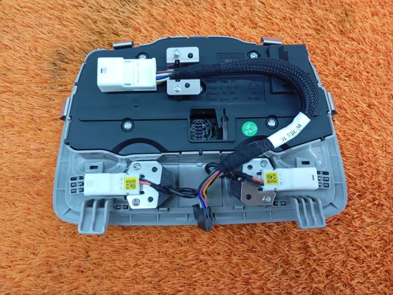 Плафон салона