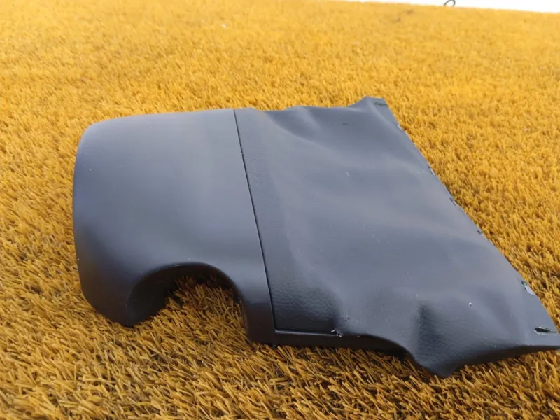 Кожух рулевой колонки