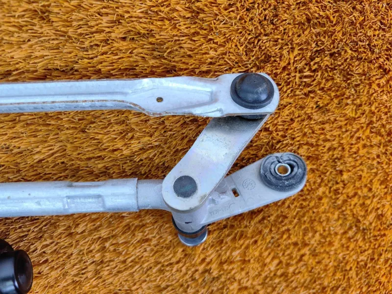 Трапеция дворников