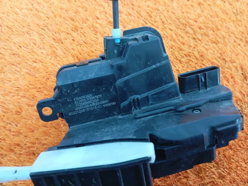 Замок двери