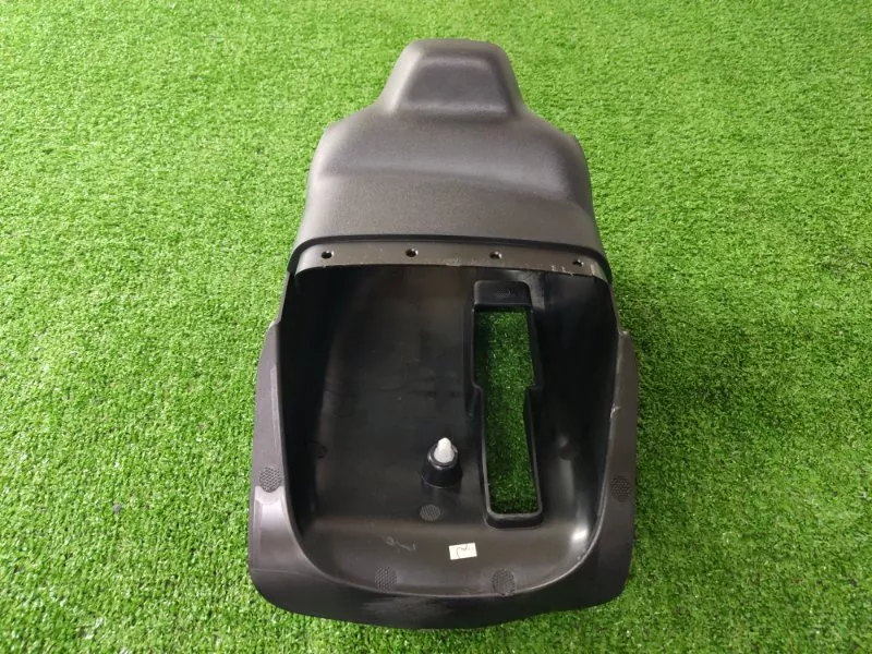 Кожух рулевой колонки