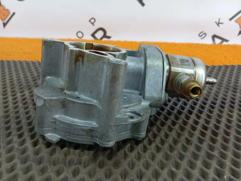 Насос вакуумный