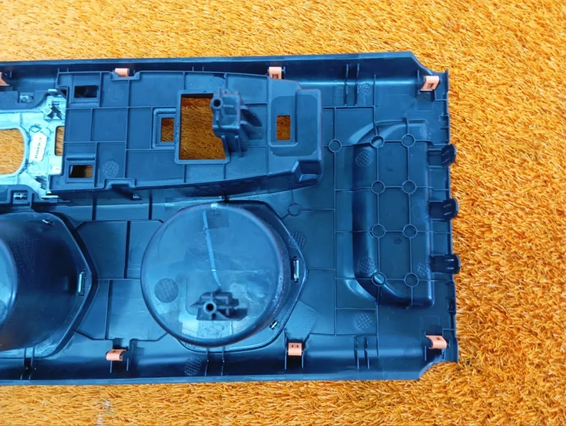 Накладка центральной консоли