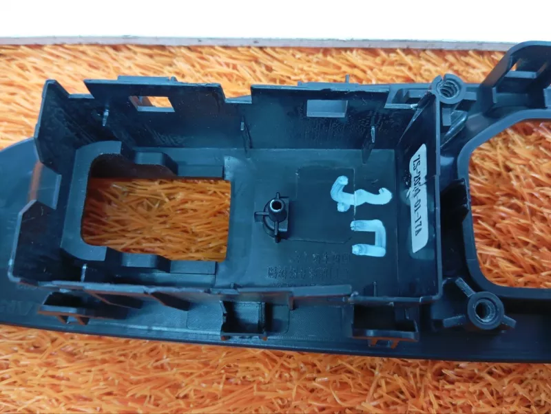 Накладка двери