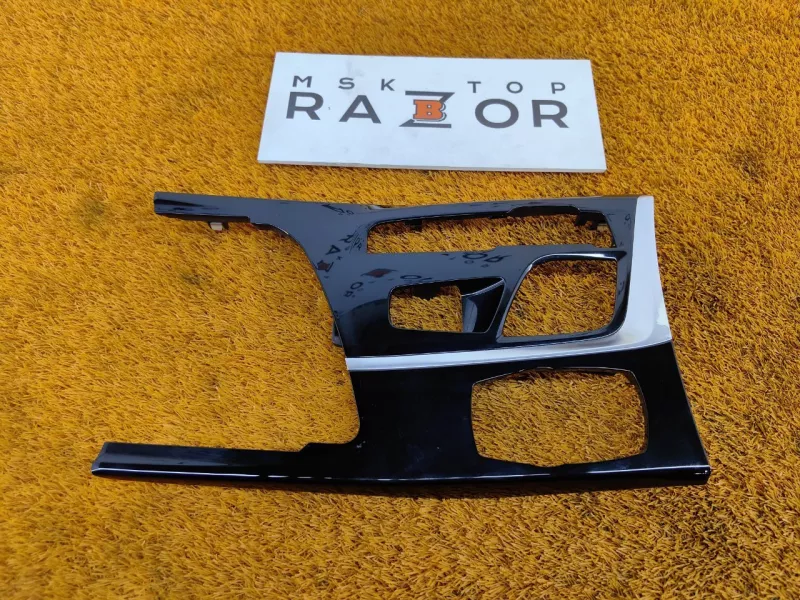 Накладка консоли