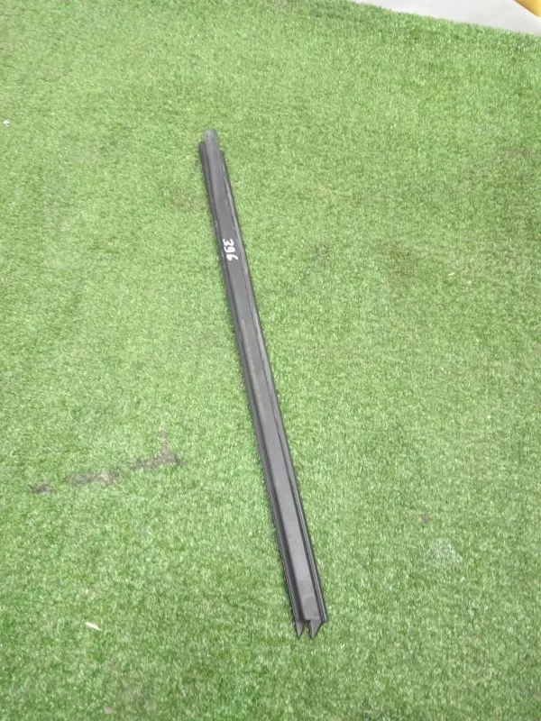 Уплотнитель двери