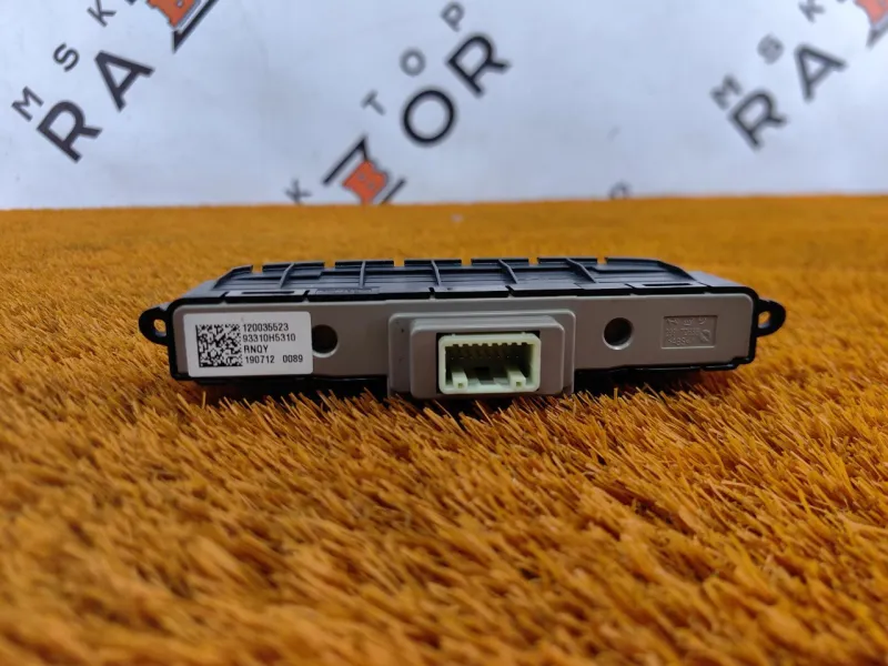 Блок кнопок обогрева руля и сидений