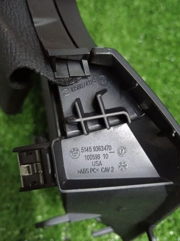 Кожух рулевой колонки