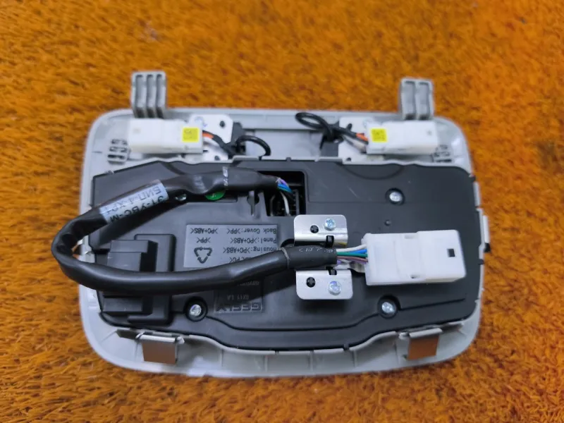 Плафон салона