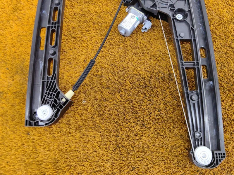 Стеклоподъемник