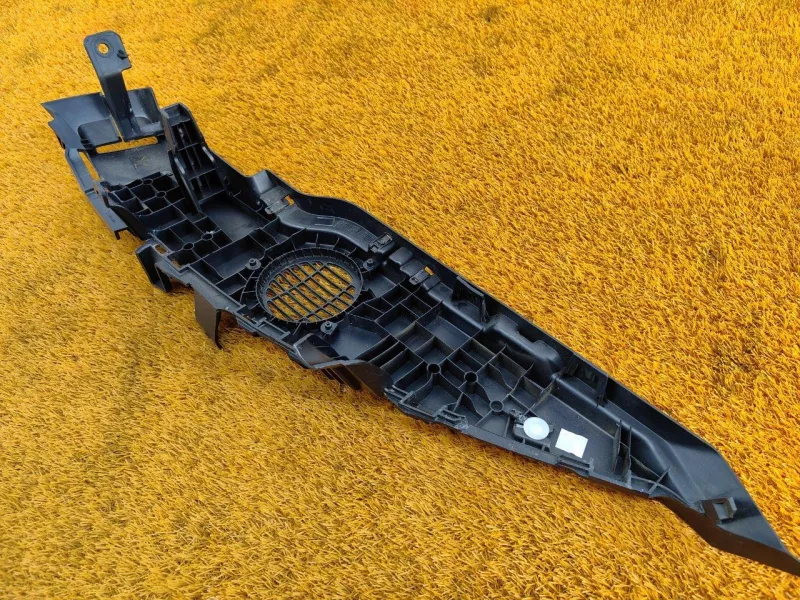 Обшивка багажника