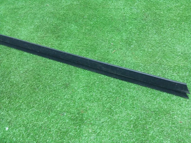 Уплотнитель стекла двери