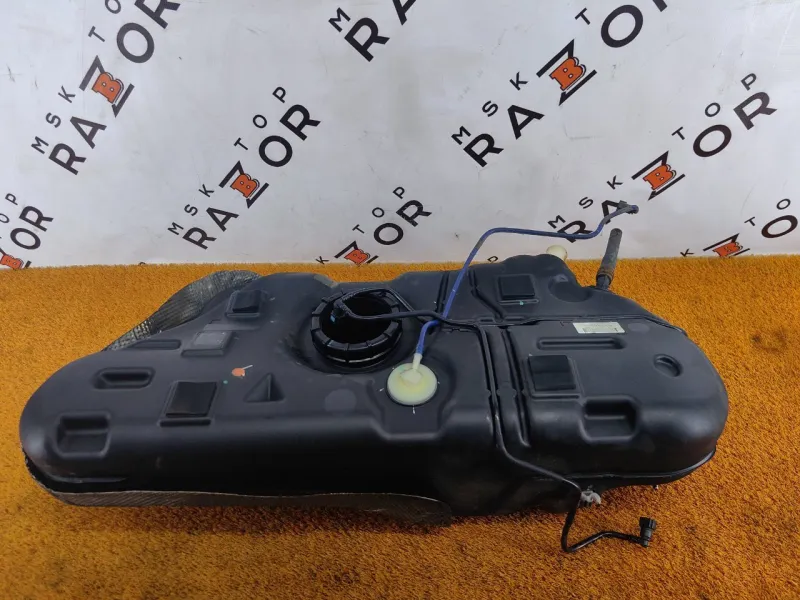 Бак топливный