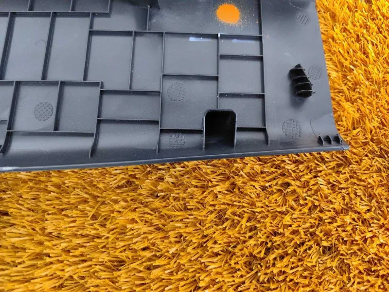 Накладка крышки багажника