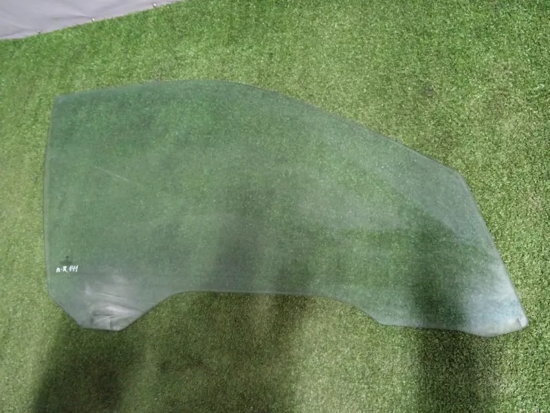 Стекло двери BMW 5-Series 2001 51348189257 E39, переднее правое