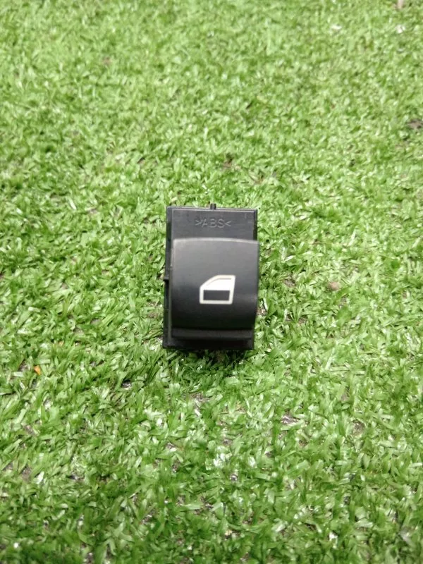 Кнопка стеклоподъемника