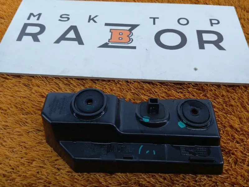 Крепление бампера