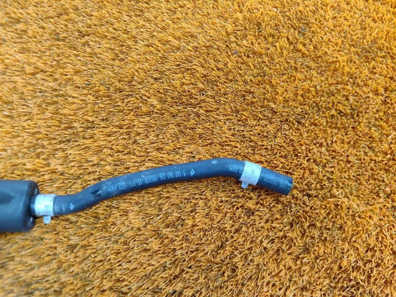 Клапан паров бензина