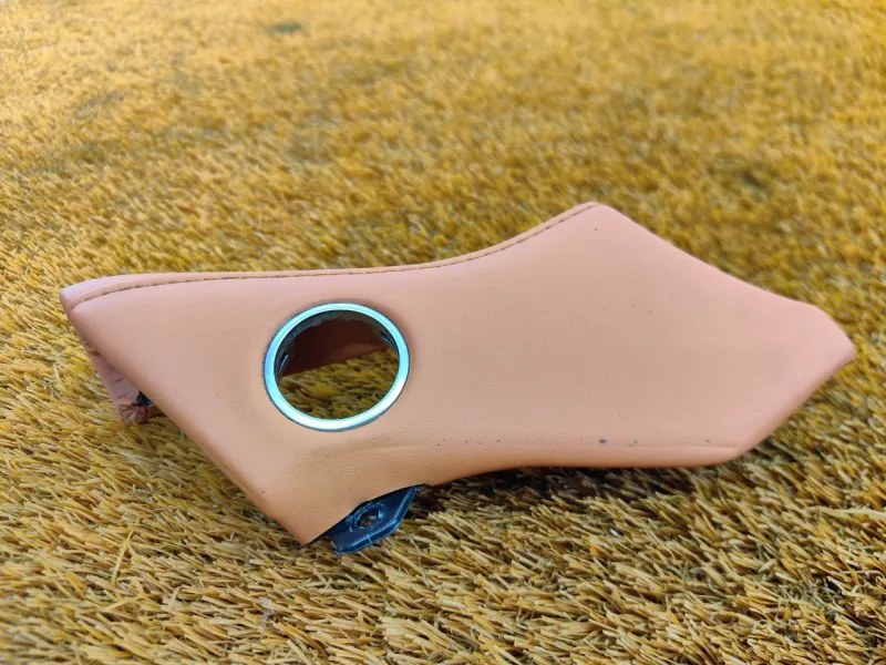 Накладка на торпедо