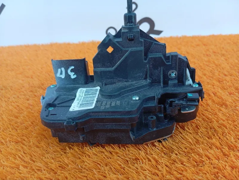 Замок двери