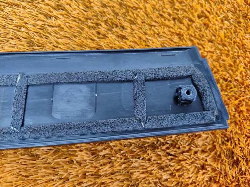 Молдинг двери