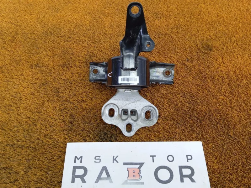 Подушка двигателя