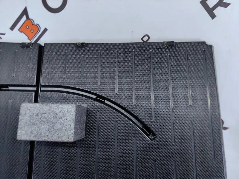 Пол багажника