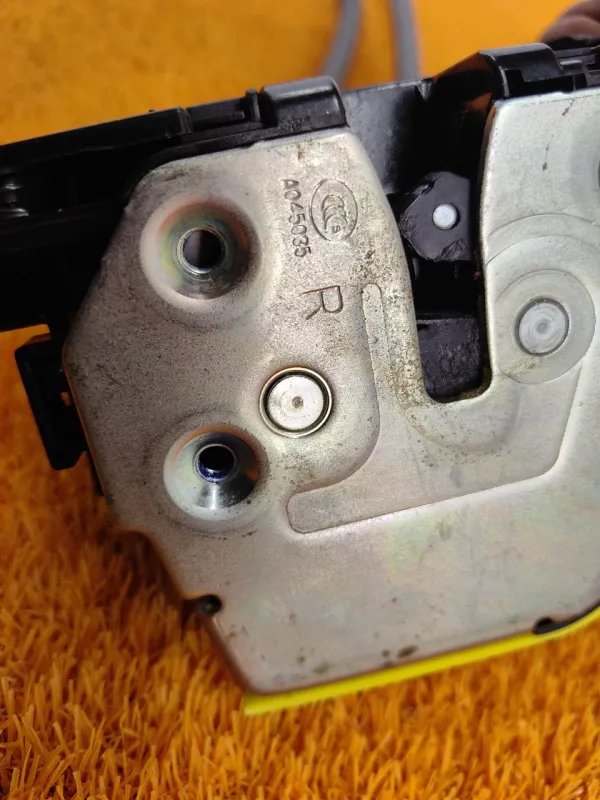 Замок двери