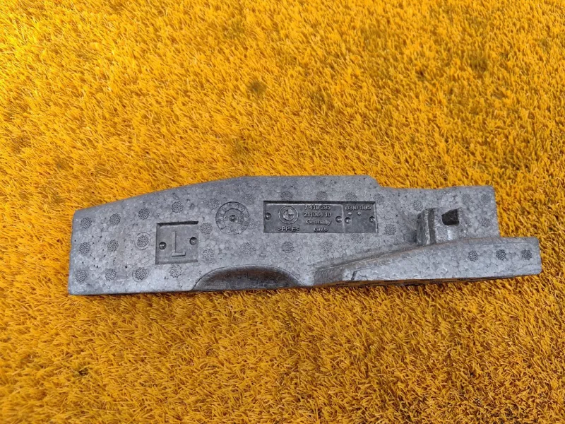 Уплотнитель багажника