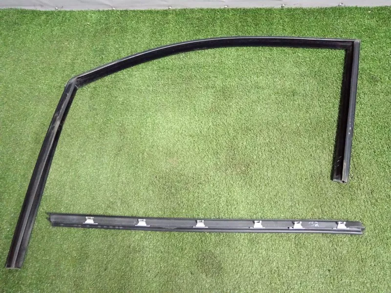 Уплотнитель стекла двери