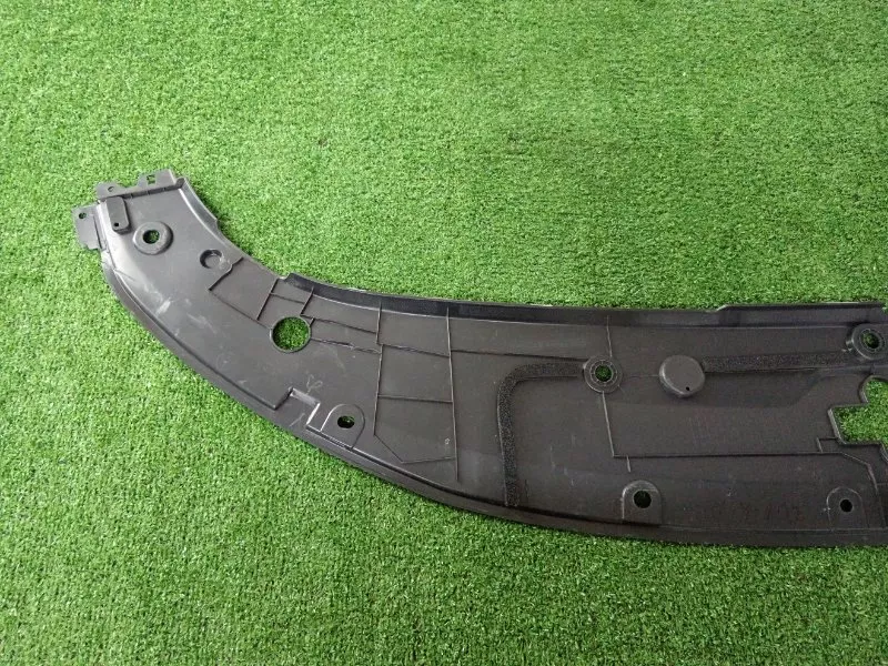 Накладка замка капота