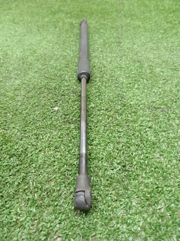 Амортизатор багажника