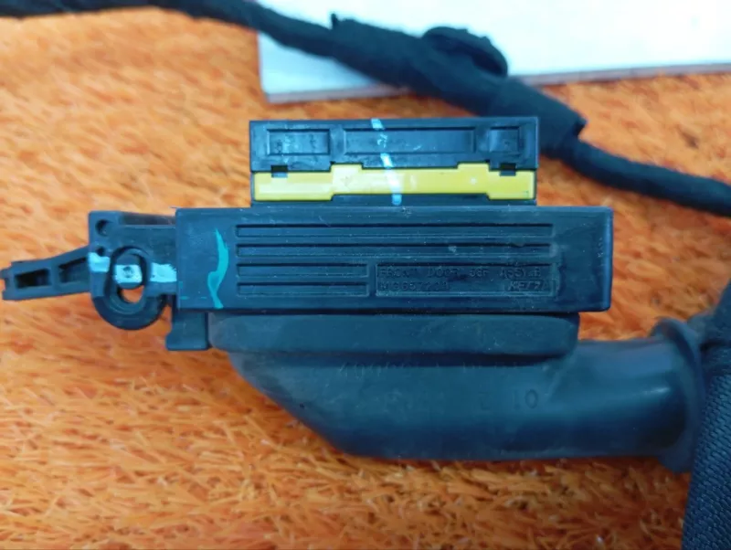 Проводка двери