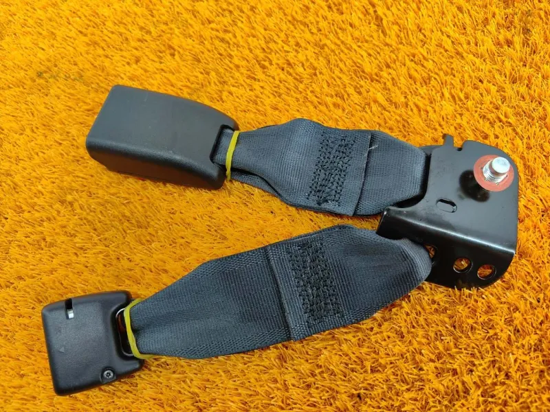 Ответная часть ремня безопасности