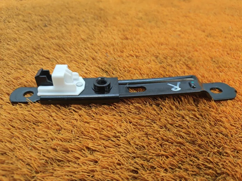 Механизм регулировки ремня безопасности