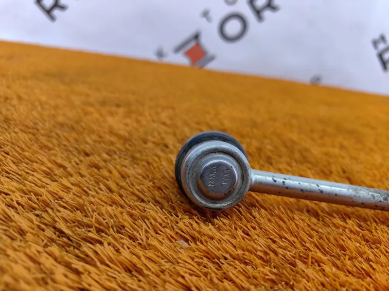 Стойка стабилизатора