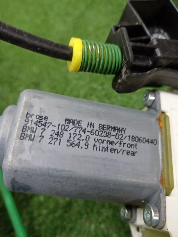 Стеклоподъемник BMW 5-Series 2010 51337182132 F10, передний правый