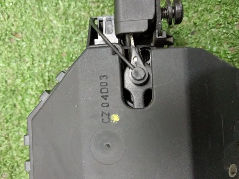 Замок багажника