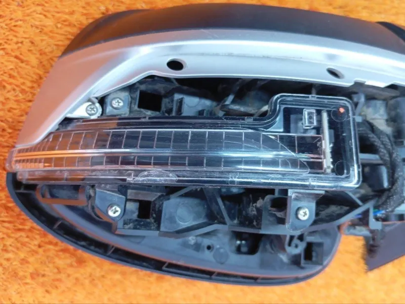 Зеркало боковое