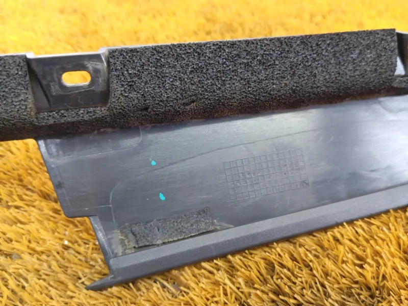 Молдинг двери