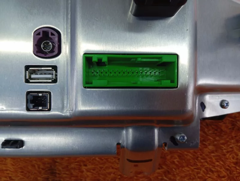 Панель приборов