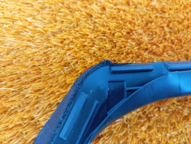 Уплотнитель стекла двери