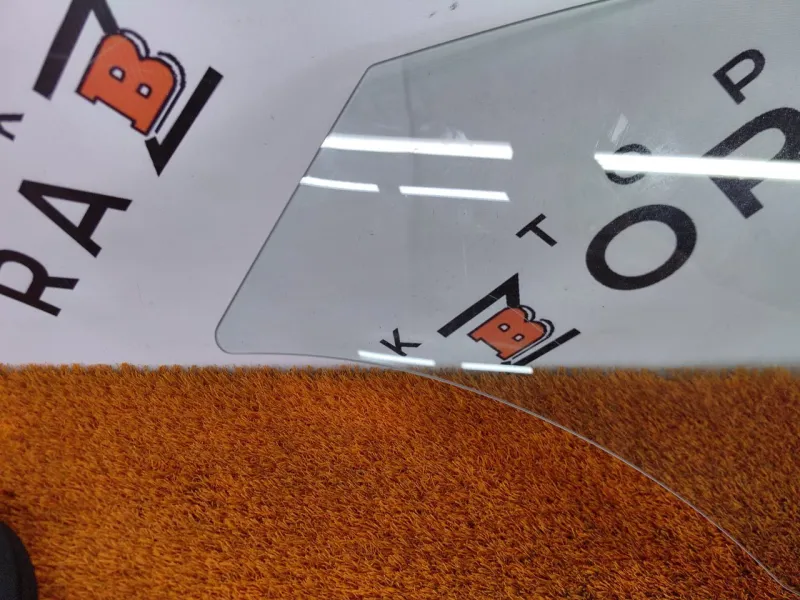 Стекло двери